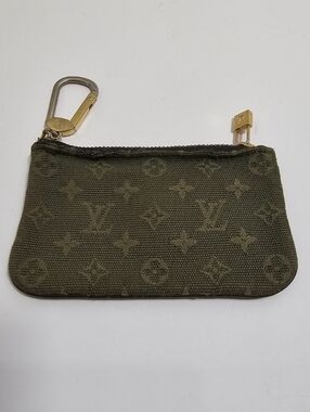 Authentic Louis Vuitton Monogram Mini Lin Pochette Cles Key Pouch Khaki Olive